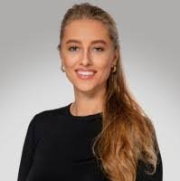 Sarah Fleischmann's Instagram, Twitter & Facebook