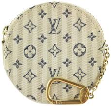 Trained as a luggage packer for wealthy parisian families, louis vuitton opened his first store in paris in. Louis Vuitton Rare Beige X Grey Mini Lin Croisette Round Coin Purse 106lvs428