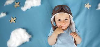 Nach 4 wochen ist fliegen als transportmittel kein problem. Fliegen Mit Baby Checkliste Fur Die Flugreise Kidsgo