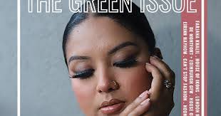 Julia Cwiek's Instagram, Twitter & Facebook