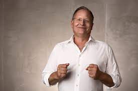 Er war bis 2012 lehrstuhlinhaber für radiologie und mikrotherapie an der universität witten/herdecke und gilt als „vater der mikrotherapie. Prof Dr Dietrich Gronemeyer Ganzheitliche Medizin 59plus