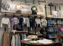 Alyssa coscarelli is a sunny instagram influencer in her late 20s — a former refinery29 employee who is flown to various fashion. Commentary Brandy Melville S One Size Fits All Is Bunk The Demon Tattler