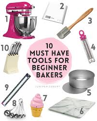 Check a cake decorative tools ideas with photos and video. Los 10 Mejores Deben Tener Herramientas Para Hornear Para Los Panaderos Principiantes Cake Decorating For Beginners Baking For Beginners Baking Tools