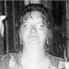 Julie Taulbee's Instagram, Twitter & Facebook