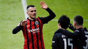 Fudbaleri frajburga i bajerna odigrali su danas nerešeno 2:2, u meču 33. Filip Kostic Frankfurts Trumpf Im Kampf Um Die Champions League Eurosport
