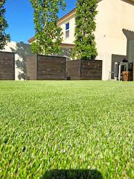 Complete Backyard Renovation With Super Natural 80 Exclusively Designed Four Color Multi Blades Backyard Renovations Artificial Grass Backyard Synthetic Lawn