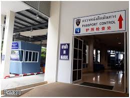 Overland travel from thailand to malaysia. Travel Guide How To Cross The Malaysian Thai Border At Betong Immigration Checkpoint Eris Goes To