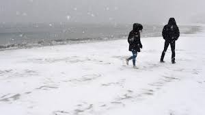 Alors que les températures minimales et maximales dans la mer étaient de 19.0°c et 23.9°c, respectivement. Meteo France Place 47 Departements En Vigilance Orange Neige Verglas