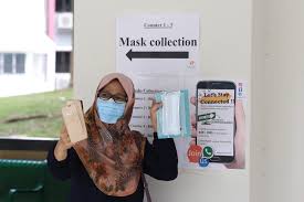 All singapore residents will be entitled to a free mask kit — each contains two white antimicrobial masksafe det30 masks, the same ones you received in june. First Day Of Free Mask Distribution Sees Orderly Proceedings And Minimal Queues Today