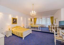 Poiana brasov, brasov, romania (4,472.18 mi) brasov, romania, 500001. Aurelius Imparatul Romanilor Ab 69 Hotels In Poiana BraÈov Kayak