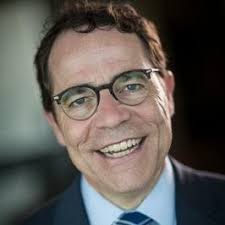 Super excited to share that I made the Dean's List for Fall 2024! 🎉 As a  marketing major, it's been an awesome semester of learning and growth.  Grateful for the opportunity and