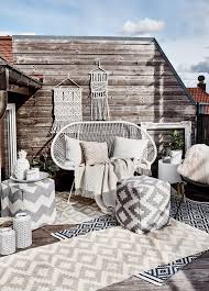 In Und Outdoor Pouf Napua Westwingnow Terrassen Teppiche Diy Gartenmobel Gartenmobel Sets