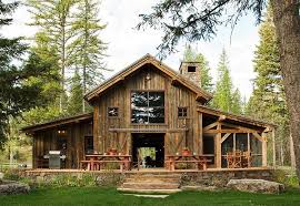 It was influenced by the american craftsman style. Rustic Retreat By Rmt Architects Homeadore Homeadore