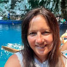 I have a 1kg fragrance bottle from SFC in UK, any clues how I get the lid  off? it's just turning but won't come off.