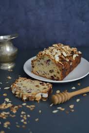 Cake Aux Fruits Secs Et Miel Safrangourmand Fr Recette Cake Aux Fruits Secs Cake Aux Fruits Alimentation