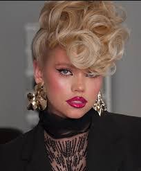 Shanika Murray's Instagram, Twitter & Facebook