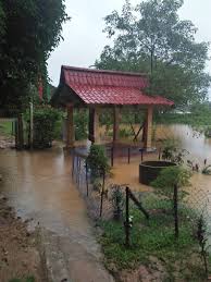 Kebun bunga yang sangat indah, memang sangat enak dipandang mata dan membuat hati menjadi tenang. Keadaan Paras Air Di Kolam Bonda Unit Sejarah Irdk Facebook