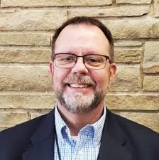 Allied Supplier Manager, Yesenia Beltran and Honeywell Strategic  Distribution Manager, Kent Kern.