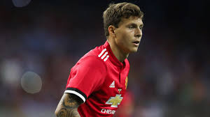Foul by victor lindelöf (benfica). Champions League Team News Lindelof Makes Rare Manchester United Start Against Former Club Benfica Eurosport