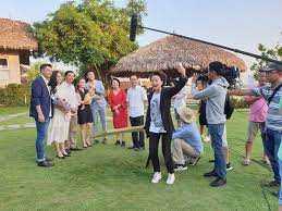 Mỗi dòng nhẫn đính hôn, nhẫn cưới của wedding land ra đời đều mang theo câu chuyện riêng gói trọn niềm hạnh phúc lứa đôi, vô tận yêu thương, sắt son một lòng. Táº­p Cuá»'i Vá» Nha Ä'i Con He Lá»™ Chi Tiáº¿t Báº¥t Ngá»