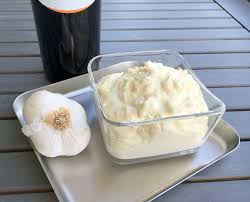 Diese Aioli Bereite Ich Schon Seit Jahren Regelmassig Zu Habe Sie Aber Noch Nicht Verblogt Die Zubereitung Ist Sehr Einfach Und Aioli Mit Milch Aioli Rezepte
