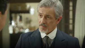 Quién es Fernando Coronado, nuevo mayordomo de 'La Promesa': de 'Puente  Viejo' a su relación con una actriz