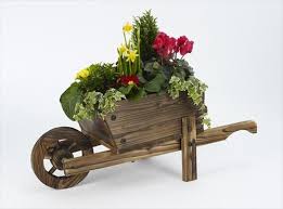 Wooden Wheelbarrow Planters For Sale Plantas Em Recipientes Decoracao Da Casa Artesanal Artesanato Feito Em Casa