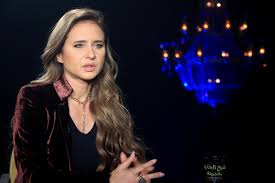 لعبة تختبر قوة ذاكرة نيللي كريم والسقا والنتيجة غير متوقعة. Ù†ÙŠÙ„Ù„ÙŠ ÙƒØ±ÙŠÙ… Ø¨Ø§ÙƒÙŠØ© Ø£Ù…Ù‰ Ø¬Ø§Ù„Ù‡Ø§ Ø¬Ù„Ø·Ø© ÙÙ‰ Ø§Ù„Ù…Ø® ÙˆÙ…Ø±Ø¶Ù‡Ø§ ÙƒØ³Ø±Ù†ÙŠ Ù…ÙˆÙ‚Ø¹ Ø§Ù„ÙŠÙˆÙ… Ø§Ù„Ø¥Ø®Ø¨Ø§Ø±ÙŠ