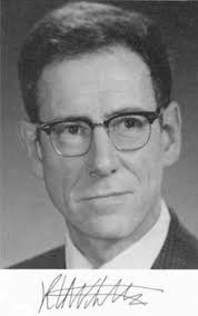 Whittaker classified organisms based on. Robert Whittaker Ecologist Wikipedia