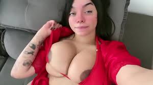 Carniello peituda, espanhola. - XNXX.COM