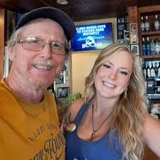 LUCKY BEAVER BAR & BURGER