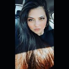 Snigdha Bose (@Snigzzz)