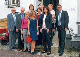 Adresse, telefon, fax, öffnungszeiten, kundenbewertungen, wegbeschreibungen und mehr. Acht Arbeitsjubilare Bei Der Volksbank Geehrt Nurtinger Zeitung