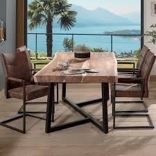 Nous vous proposons des tables basses de toutes les couleurs à accorder avec votre canapé ! Avec La Table Kuma En Bois Precieux Vivez Un Fascinant Voyage