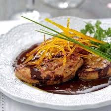 Escalopes De Foie Gras Sauce Chocolat Et Zestes D Orange Confite Recette Foie Gras Alimentation Recette Escalope