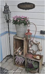 Wau Mit Diesen Ideen Machen Sie Aus Alten Kisten Stilvolle Dekoration Dekoration Veranda Dekoration Herbst Dekoration