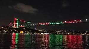 Sosyal medyada afganistan'dan türkiye'ye göç edenlerle ilgili şüpheli bilgiler yayılmaya devam ediyor. Istanbul Un Iki Koprusu Afganistan Bayragi Renklerine Burundu Ntv