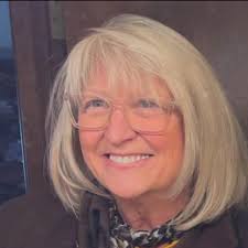 Nathan Shawn Gavel, Ben Gavel, Jennifer Gavel & Staci Leon are our featured  fans of #AJoyfulChristmas in #StLouis! As they are a very warm and kind  family, we're super happy that the