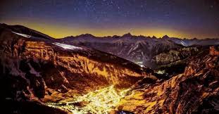 Nachtbars, discotheken und erotikclubs werden vollständig geschlossen. Leukerbad In Den Berner Alpen Im Wallis Lockt Der Gemmipass Zu Ausgedehnten Winterwanderungen Reise Rnz