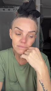 We love a makeup and hair transformation #beforeandafter  #makeuptransformation #hairtransformation