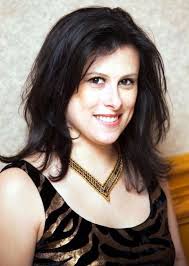 Juliette Shields's Instagram, Twitter & Facebook