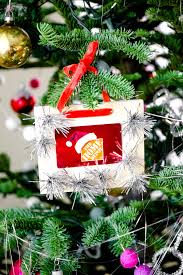 Repeat these steps for as many gift cards as you want to put on your gift card tree or wreath. Missionmerry Diy Gift Card Holders To Hang From The Tree