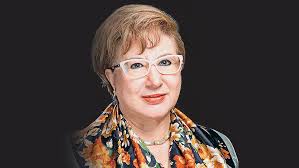 Margarita Beatriz Luna Ramos, integrante de la Junta de Gobierno