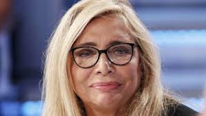 Mara venier è pronta a tornare al timone di domenica in e lanciarsi in nuove avventure: How Is Mara Venier Total Paresis Nightmare For Her Who Is Giving Her The Strength To React Ruetir