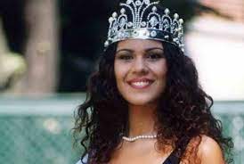 Inizia così a lavorare come modella sia in italia che all'estero con la notaagenzia elite. Era Miss Italia Nel 1997 Oggi A 41 Anni E Motlo Cambiata