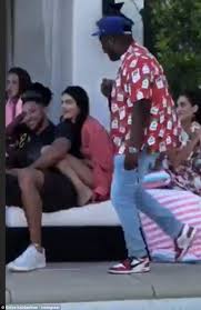 They are still on fine terms and have been in touch, a source told e! Kendall Jenner And Ben Simmons Spotted Cuddling At Sister Khloe S Bbq Kendall Jenner Boyfriend Kendall Jenner Kendall