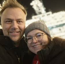 Can I configure Starlink WiFi to use 2.4GHz?