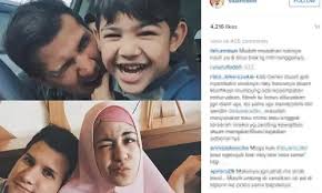 RUMAH TANGGA ARTIS : Mengharukan, Stuart Pajang Foto Bersama Risty Tagor  dan Anaknya