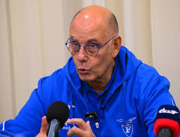 Defense, operations and market. Fortitudo plays