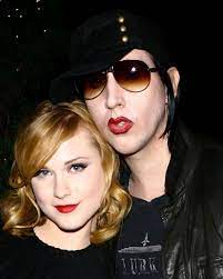 1, the westworld star spoke out about her past relationship with marilyn manson, in which she claimed he. Evan Rachel Wood Says She Was Abused By Marilyn Manson